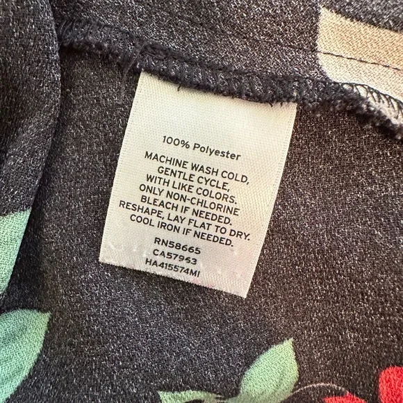 Elegant Floral Skirt - Picture 4 of 4